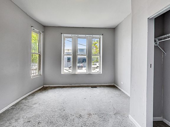 4th image of 268 N California Ave #2