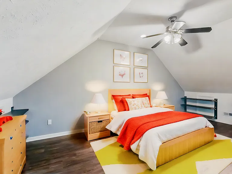 3rd Floor loft