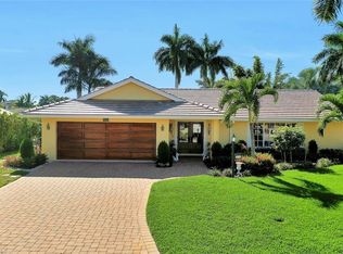 514 Neapolitan Ln, Naples, FL 34103