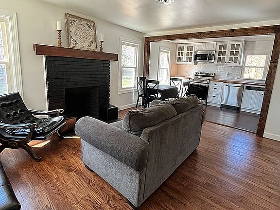 Living room & eat in kitchen