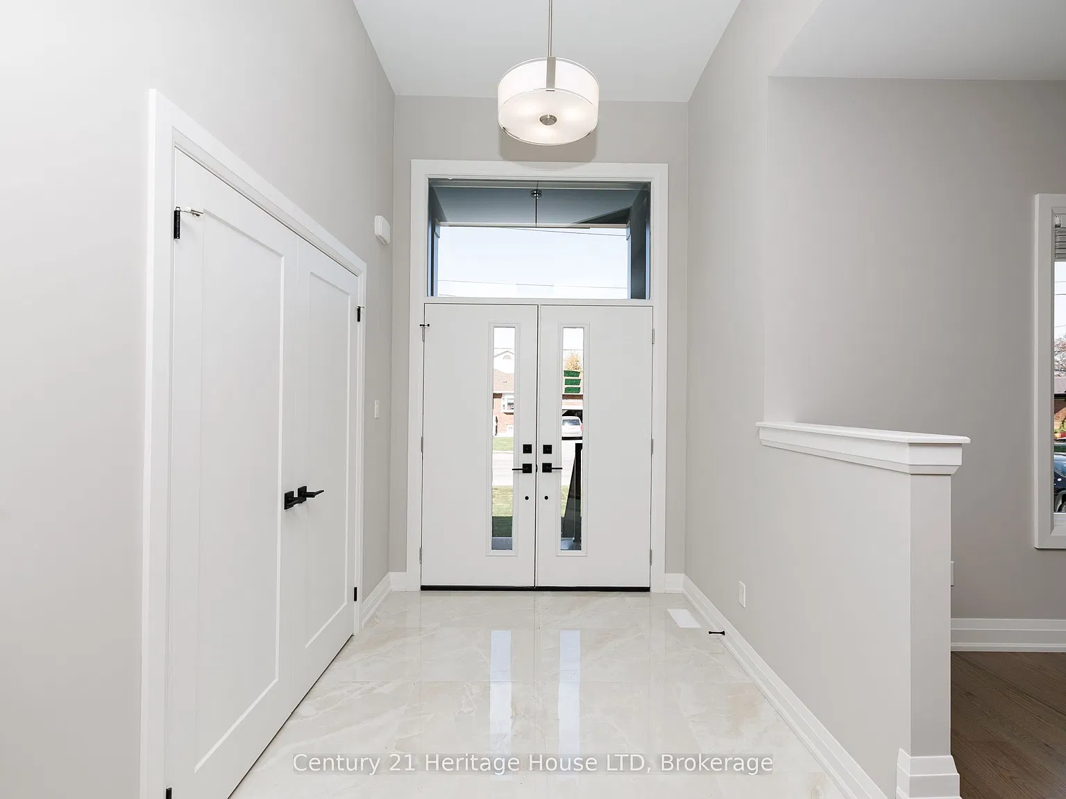 3 bed, $3,200 — Photo 4