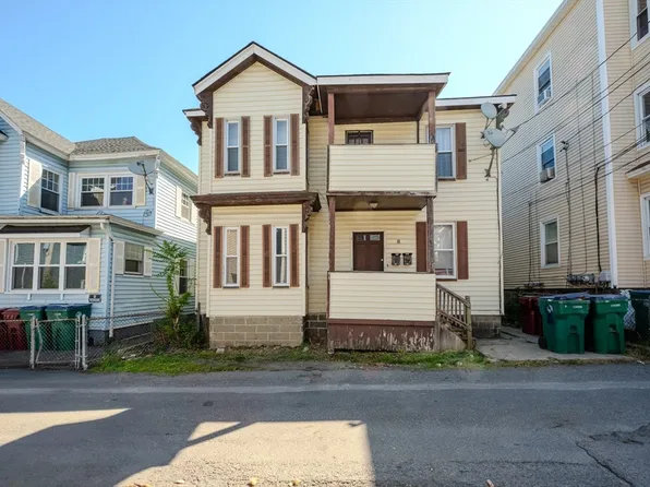 8 Rockdale Ave, Lowell, MA 01854