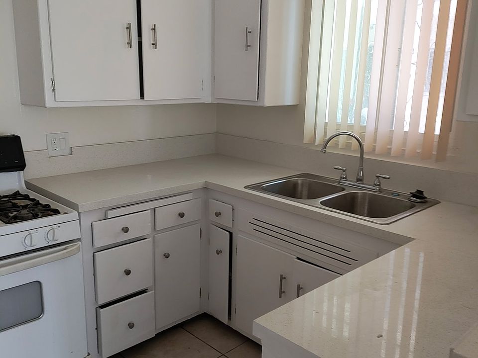 1st image of 3507 W 104th St APT 1