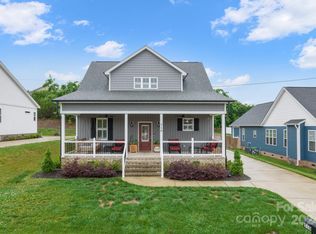 510 Standpipe Hl, Cramerton, NC 28032