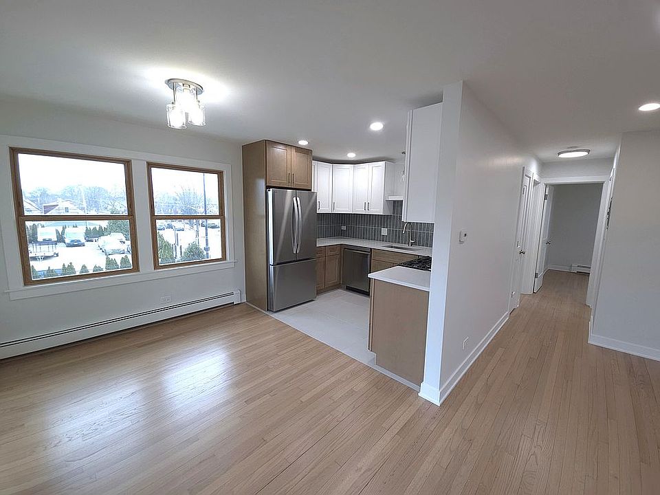 1st image of 6972 W Belmont Ave