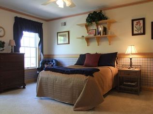 14 Covered Bridge Rd, Flemington, NJ 08822