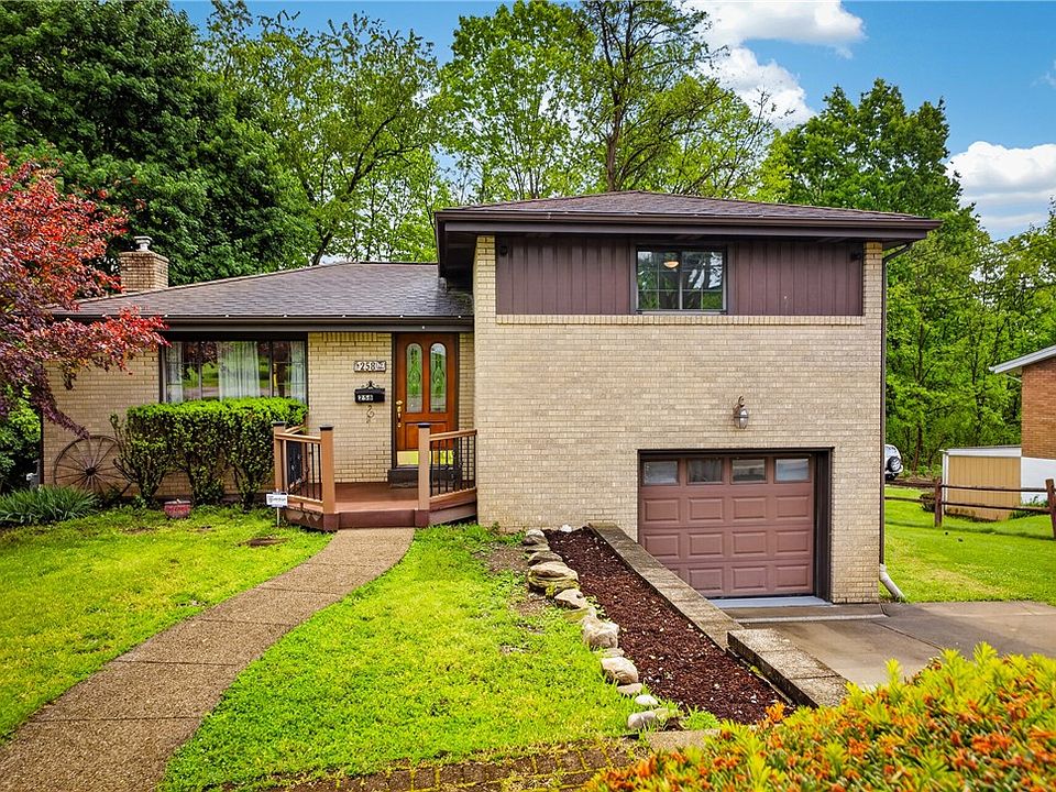 1st image of 258 Hillcrest Cir