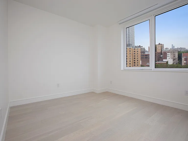 1399 Park Ave #12B — Photo 6