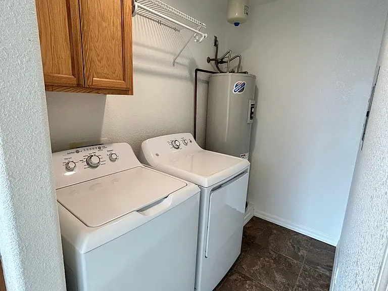 2109 Injo Dr — Photo 27