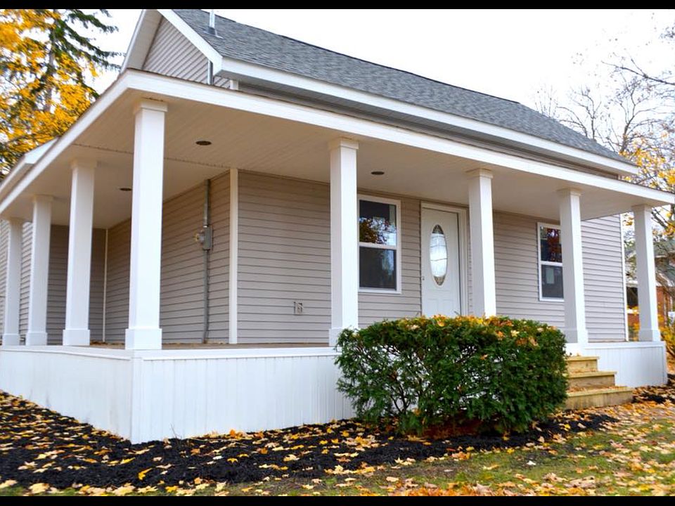 2nd image of 315 Garland St