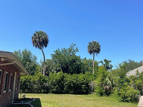 3rd image of 537 NW 9th Ave