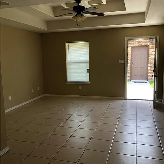304 W Amy Dr #A — Photo 10