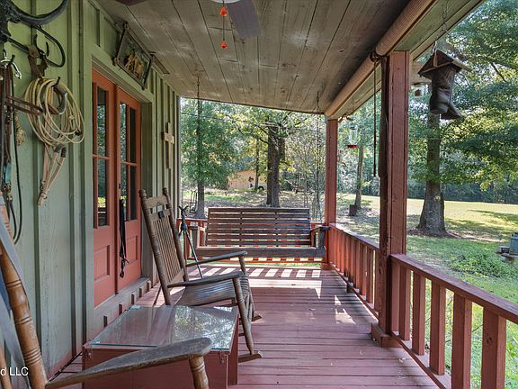 5th image of 1236 Jack Johnson Rd
