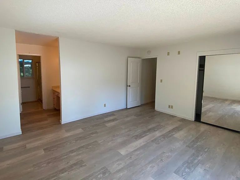 507 Walnut Ct — Photo 9