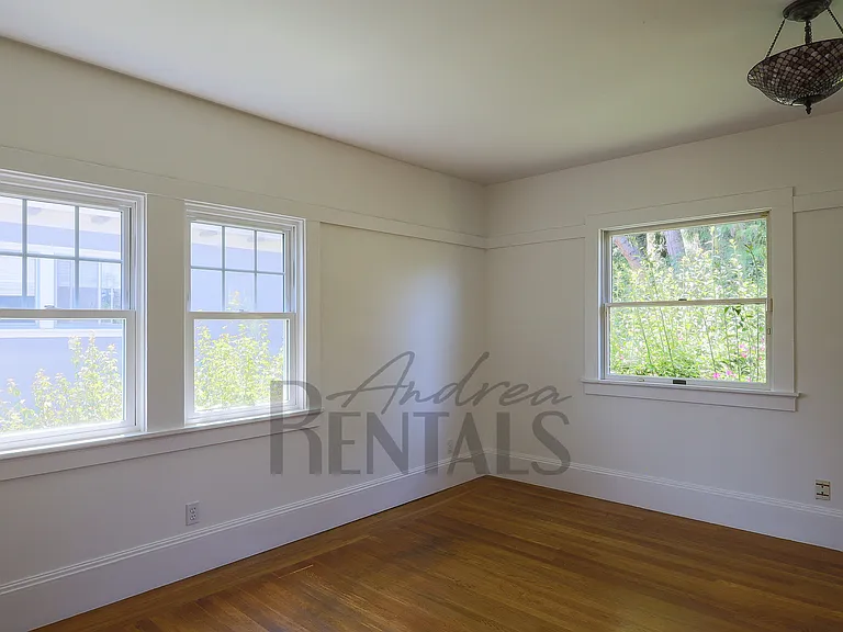 6011 Hillegass Ave — Photo 23