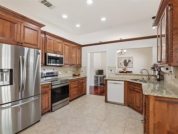4th image of 7512 Woodside Hill Ct #7512