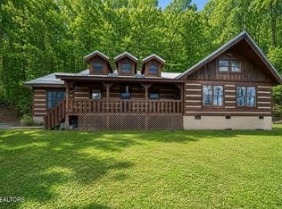 830 Sleepy Hollow Rd, Gatlinburg, TN 37738