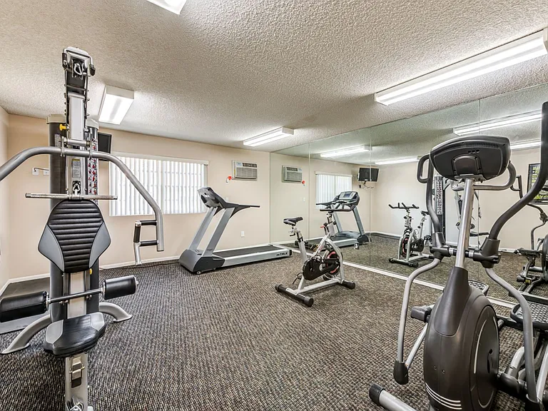 At the Ritz Apartment community in Studio City, CA, each luxury living space is designed with you in mind.