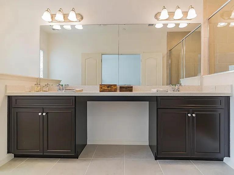 553 Majestic Palm Dr — Photo 9