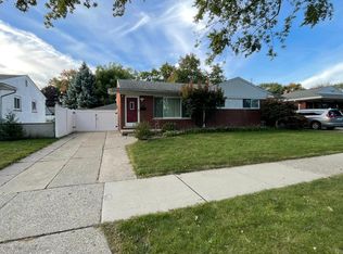 4814 Reader Dr, Warren, MI 48092