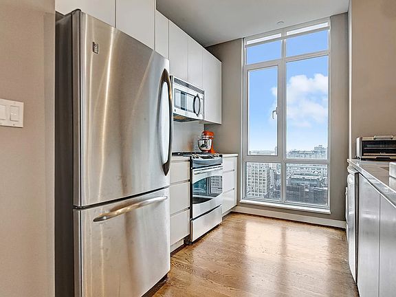 3rd image of 189 Schermerhorn St APT 25E