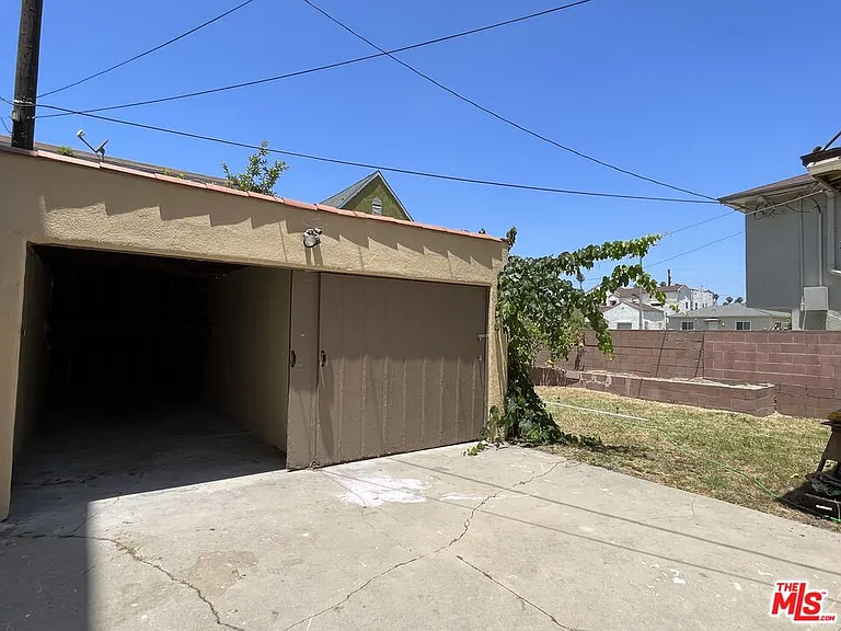 1807 S Redondo Blvd #LOWER — Photo 21