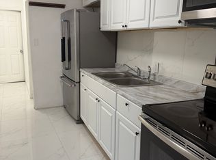 1235 NW 34th St #5, Miami, FL 33142