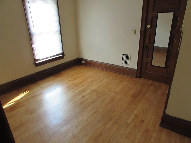 1728 Van Hise Ave — Photo 33