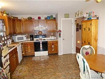 4th image of 1804 Briarwood Dr