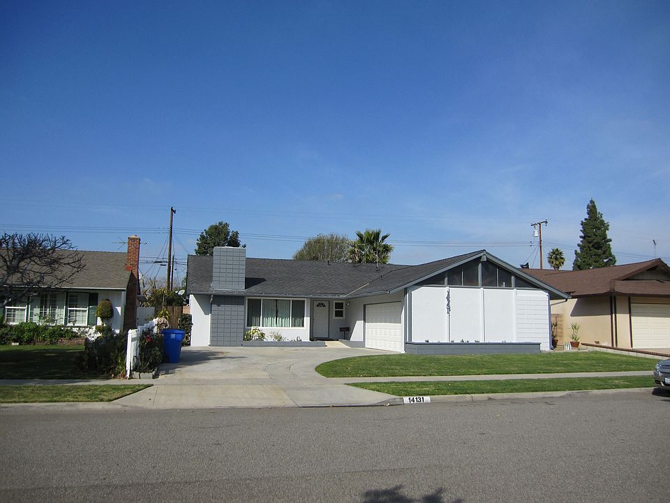3b/2b 2 Car with Private Pool in Tustin,CA