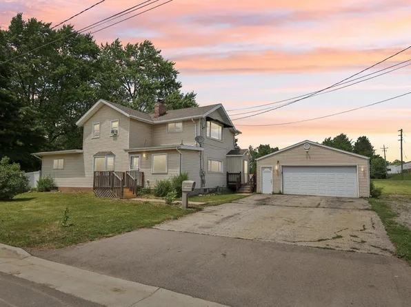 308 East Centralia STREET, Elkhorn, WI 53121