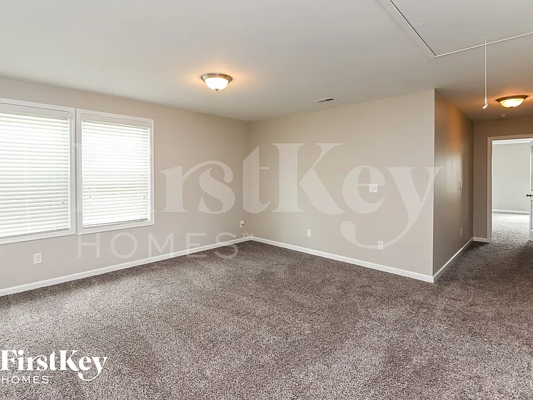 9725 Rayneridge Dr — Photo 10