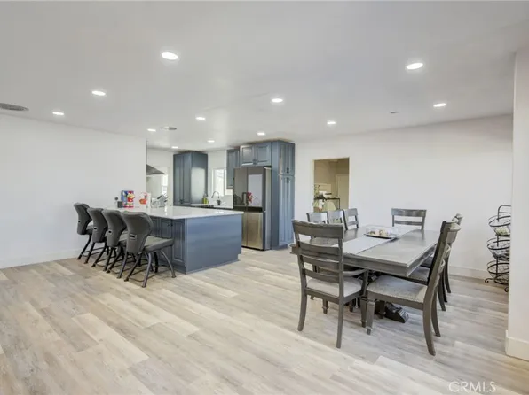 38465 3rd St E, Palmdale, CA 93550