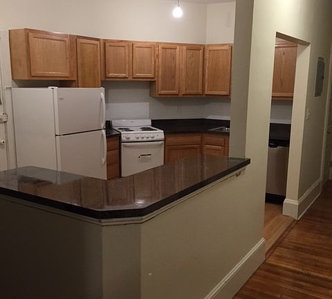 5th image of 1589 Beacon St APT 5