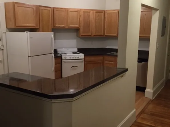 1590 Beacon St, Brookline, MA