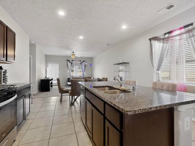 10683 Valedon Ln SW, Albuquerque, NM, 87121