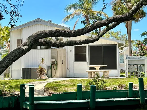 129 Brookshire Dr, Nokomis, FL 34275