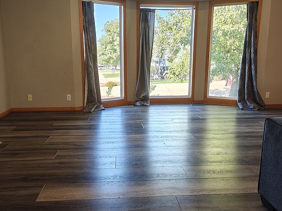 3rd image of 8027 S 68th Avenue Cir