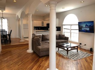 1517 W Irving Park Rd #C, Chicago, IL 60613