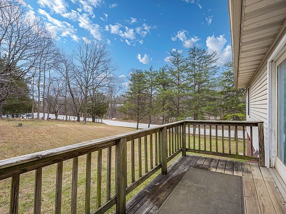 3rd image of 1405 Conestoga Ct