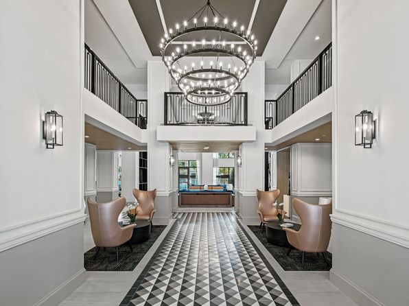 901 W Chestnut St #536