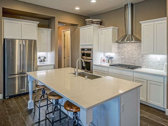 Kitchen - Victoria Holly Estates