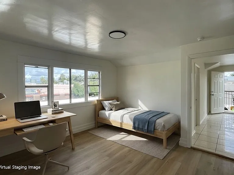 4815 S Normandie Ave #1/2 — Photo 11