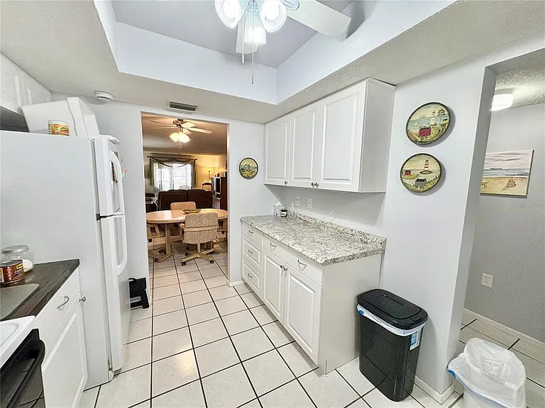 3064 Lake Bayshore Dr #115 — Photo 47