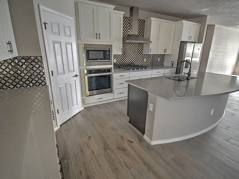 11404 Rock Squirrel Ave SE — Photo 6