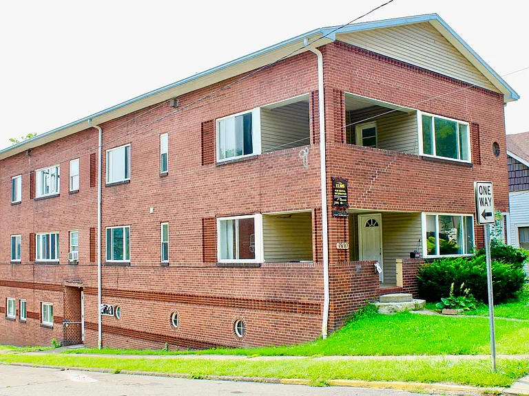 3500 Elm St #1 — Photo 1