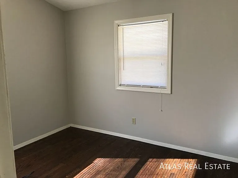 10112 E 67th St #B — Photo 10