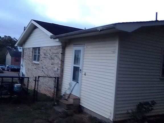 3rd image of 2818 Gus Grissom Dr NW