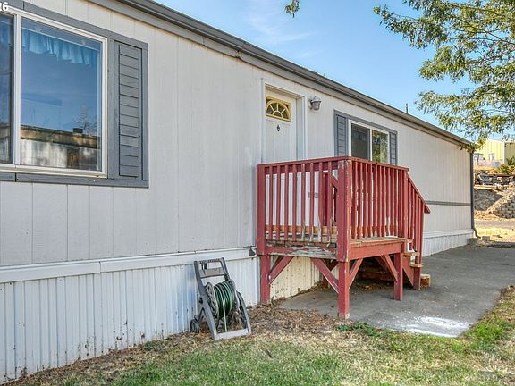 4th image of 2801 SW Houtama Rd Space 37