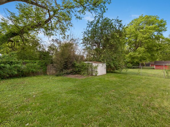 1910 Eagle St, Murfreesboro, TN 37130